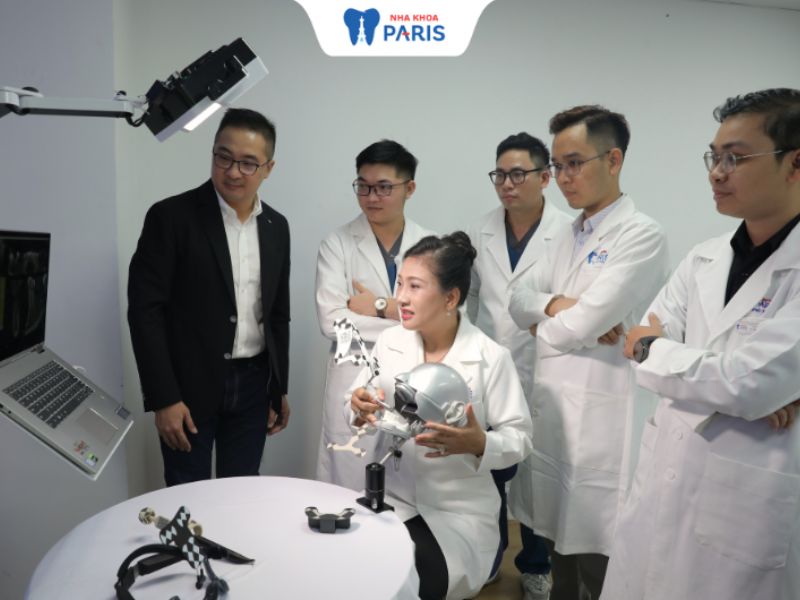 Đội ngũ bác sĩ Paris giỏi chuyên môn 